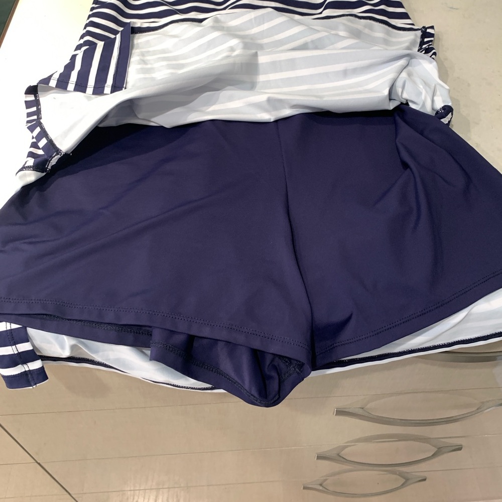 Tommy Bahama Navy White Striped Sleeveless Coastline Romper SPF 50 no tag med - Picture 4 of 7